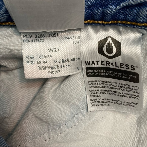 Levi’s wedgie fit jeans high rise tapered leg chewed hem size 27 - Picture 10 of 16